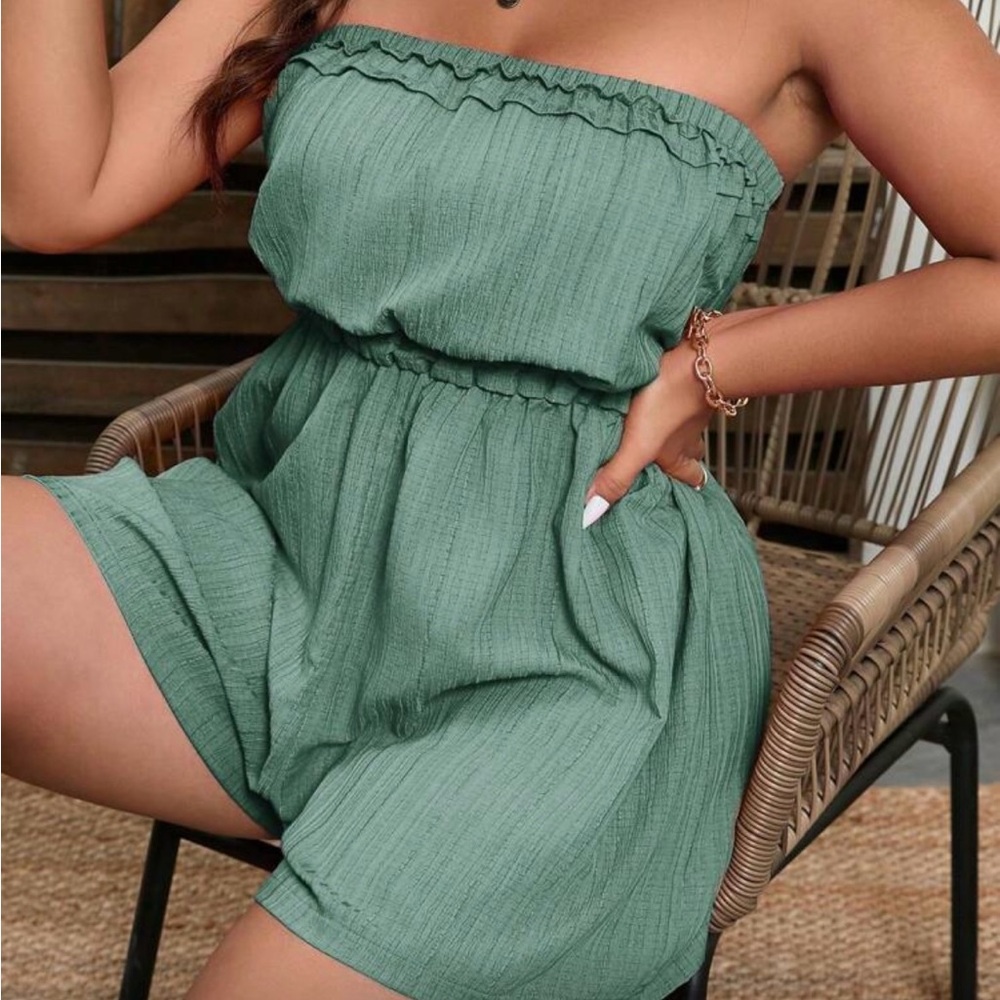 SHEIN Strapless Green Romper